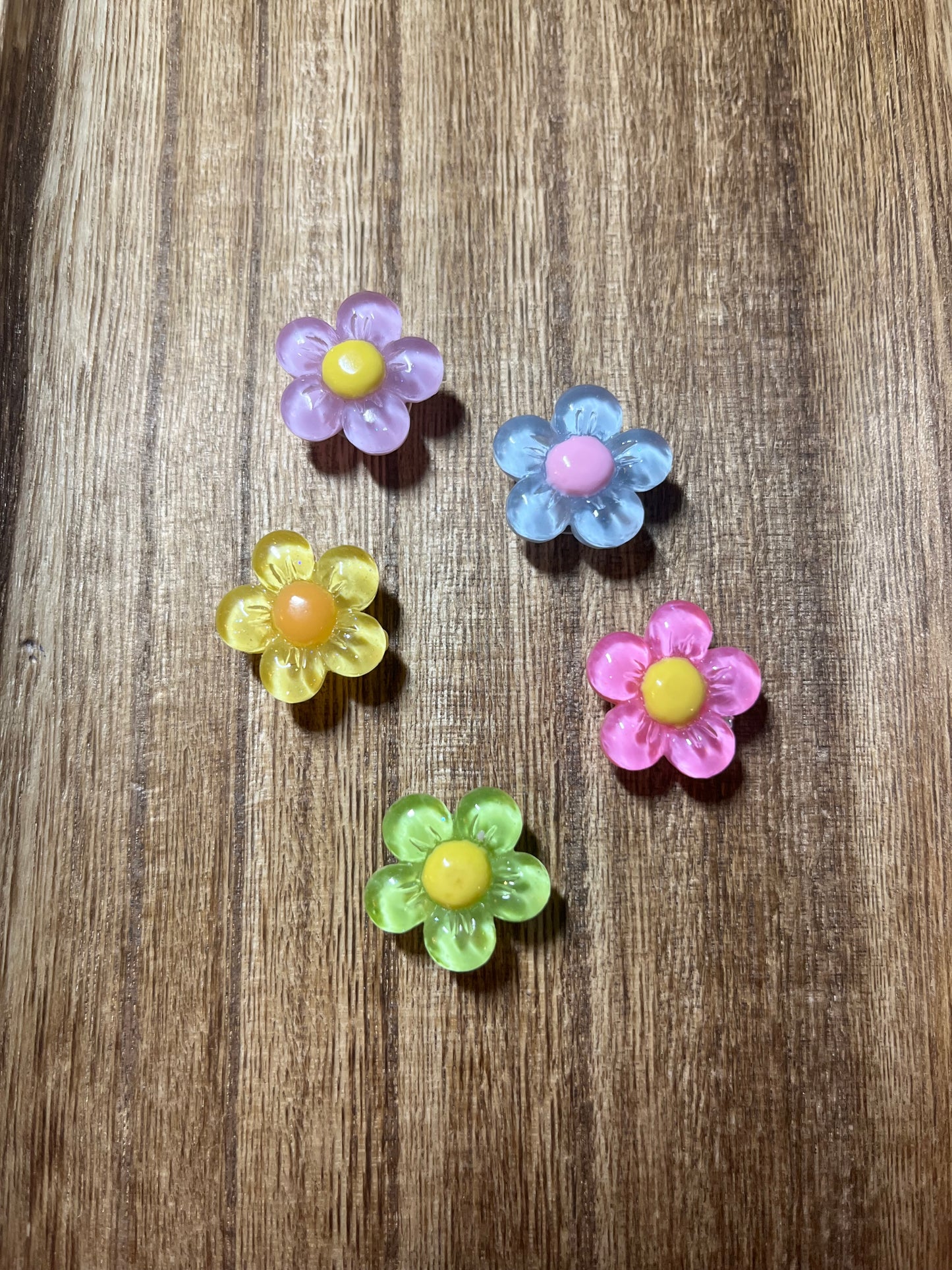 ditsy daisy shoe charms