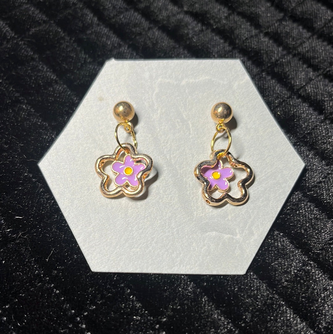 peek a boo daisy charmed studs