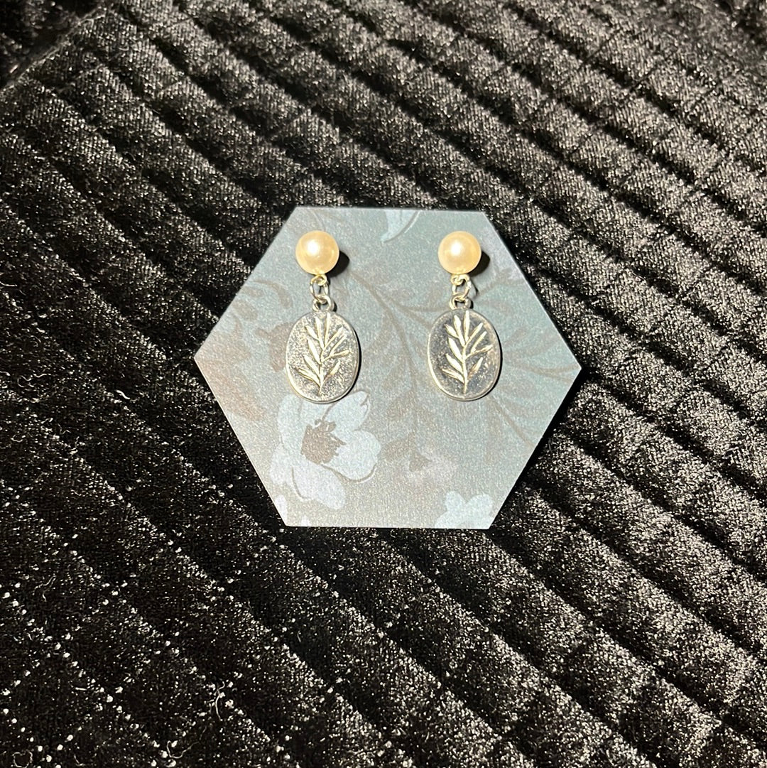 botanical token charmed studs