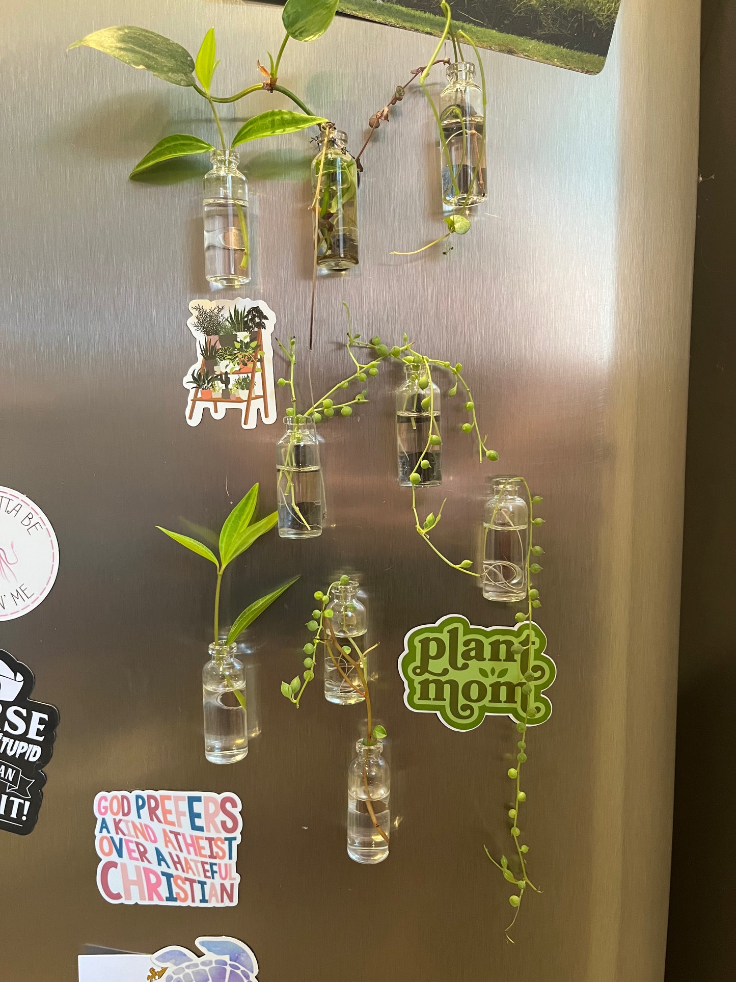 fridge magnet propogation station