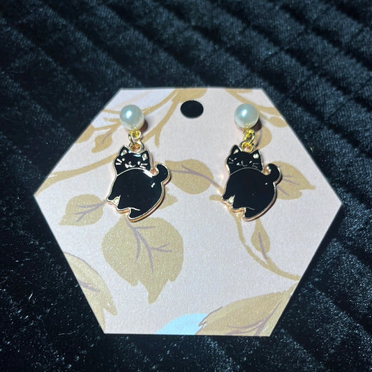 black kitty charmed studs
