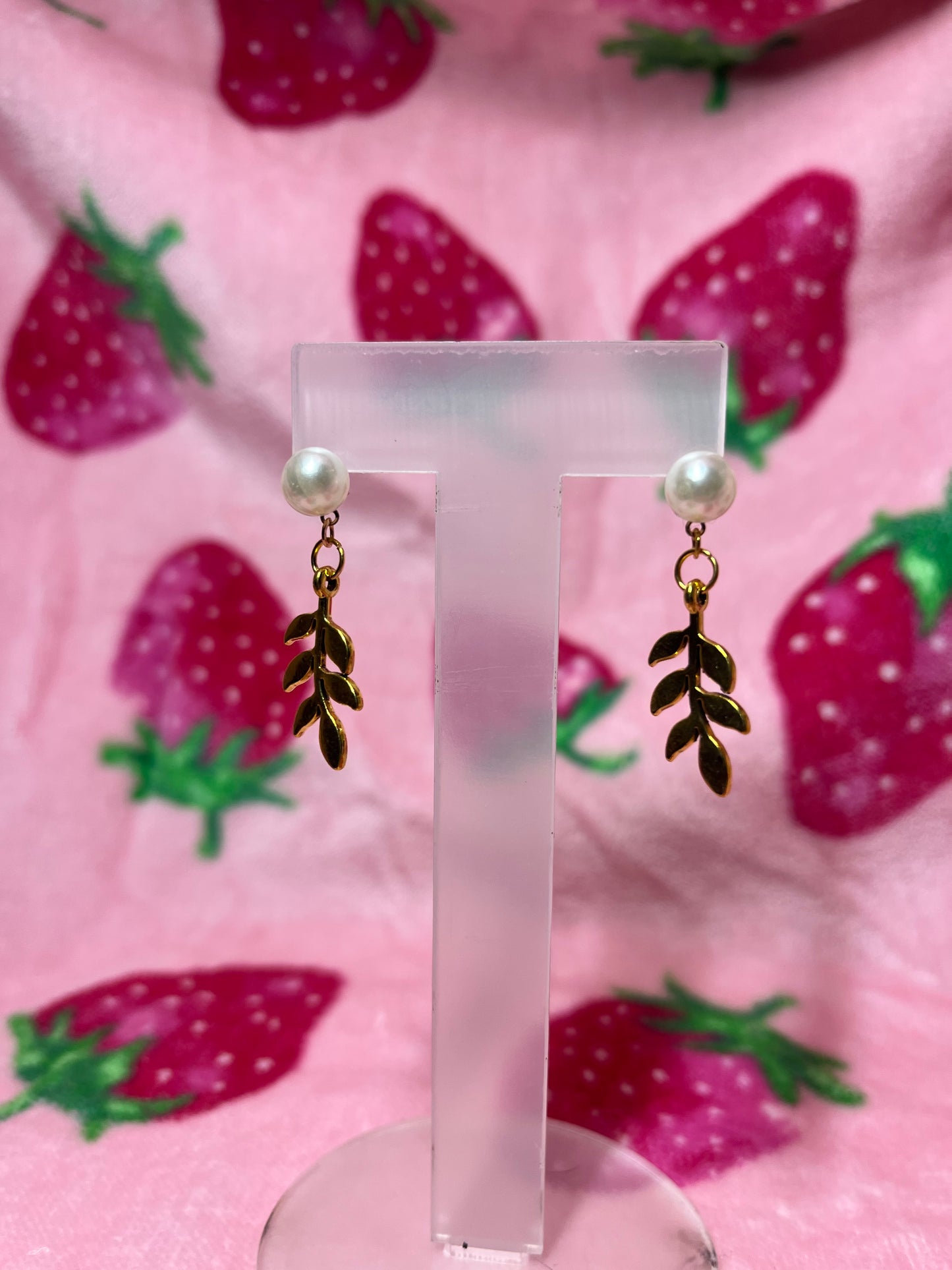 solid leafy studs