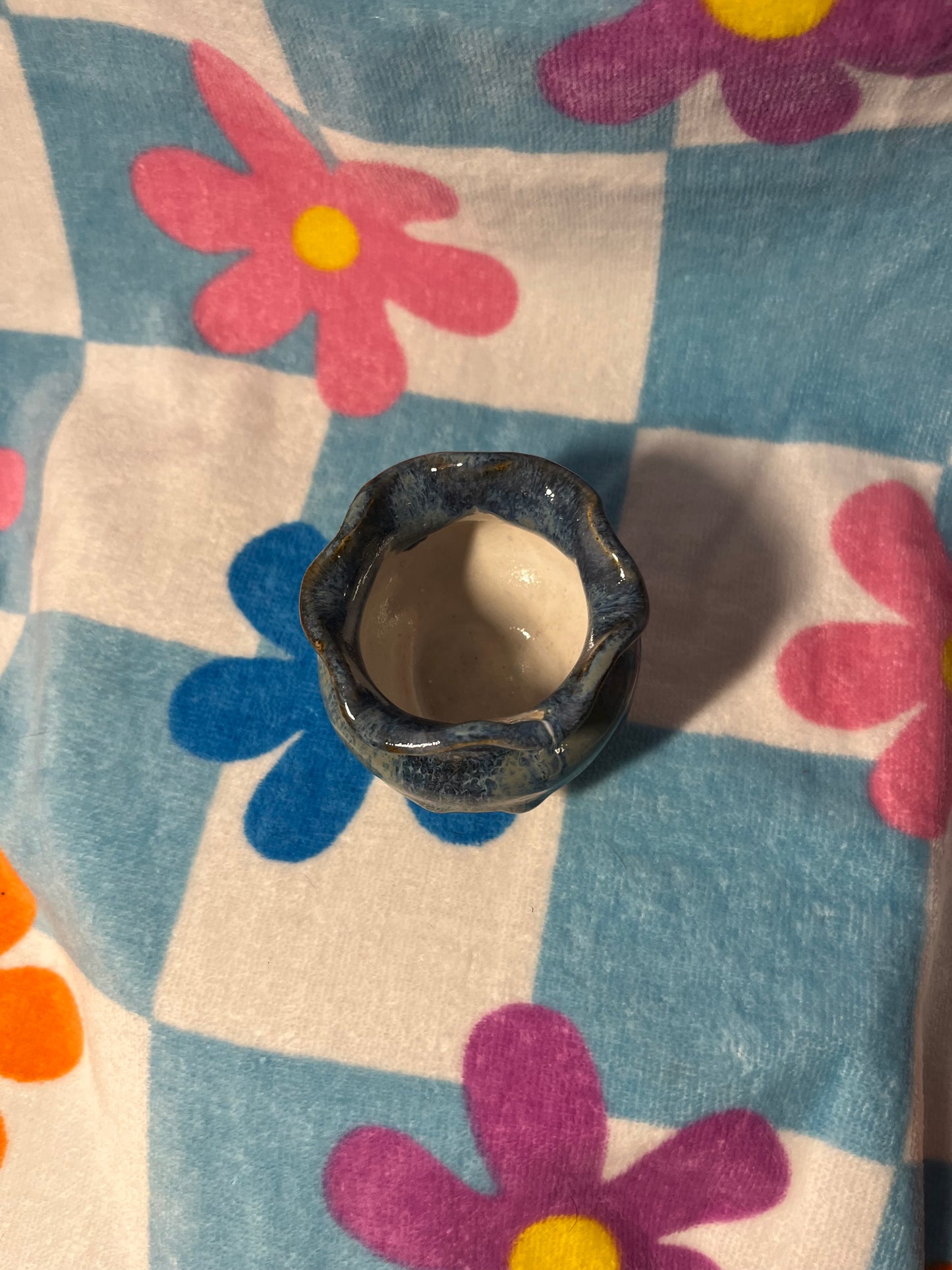 small ruffle vase